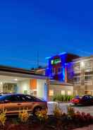 EXTERIOR_BUILDING Holiday Inn Express NEWBERG - WINE COUNTRY, an IHG Hotel