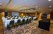 Functional Hall 5 Holiday Inn Express & Suites SACRAMENTO NE CAL EXPO, an IHG Hotel