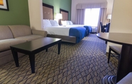 ห้องนอน 4 Holiday Inn Express & Suites WINCHESTER, an IHG Hotel