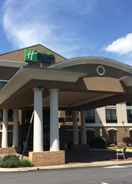 EXTERIOR_BUILDING Holiday Inn Express Hotel & Suites Winchester, an IHG Hotel