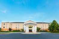 Bangunan Holiday Inn Express & Suites BURLINGTON - MOUNT HOLLY, an IHG Hotel