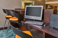 Functional Hall Holiday Inn Express & Suites BURLINGTON - MOUNT HOLLY, an IHG Hotel