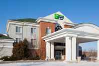 Exterior Holiday Inn Express & Suites SUPERIOR - DULUTH AREA, an IHG Hotel