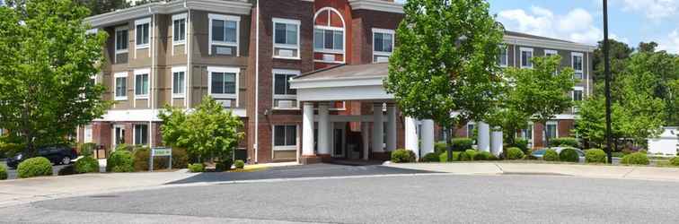 Bên ngoài Holiday Inn Express & Suites SOUTHERN PINES-PINEHURST AREA, an IHG Hotel