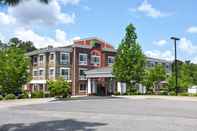 Exterior Holiday Inn Express & Suites SOUTHERN PINES-PINEHURST AREA, an IHG Hotel