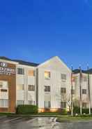 EXTERIOR_BUILDING Candlewood Suites CHARLOTTE - ARROWOOD