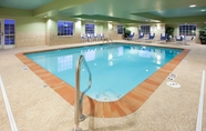 Swimming Pool 4 Holiday Inn Express COLUMBUS - DUBLIN, an IHG Hotel