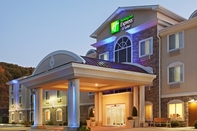 Exterior Holiday Inn Express & Suites MERIDEN, an IHG Hotel