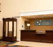 Lobby 4 Holiday Inn Express & Suites BLOOMINGTON - NORMAL, an IHG Hotel