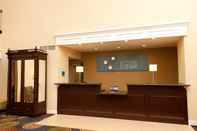Lobby Holiday Inn Express & Suites BLOOMINGTON - NORMAL, an IHG Hotel