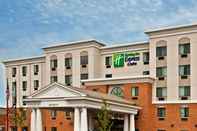 Exterior Holiday Inn Express & Suites CHICAGO WEST-O'HARE ARPT AREA, an IHG Hotel