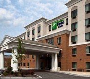 Exterior 2 Holiday Inn Express & Suites CHICAGO WEST-O'HARE ARPT AREA, an IHG Hotel