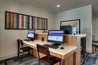 Ruangan Fungsional Holiday Inn Express & Suites LANCASTER EAST - STRASBURG, an IHG Hotel