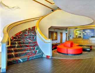 Lobby 2 Holiday Inn Express & Suites BOISE WEST - MERIDIAN, an IHG Hotel