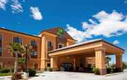Exterior 7 Holiday Inn Express & Suites KINGMAN, an IHG Hotel