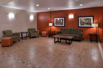 Lobi 4 Holiday Inn Express & Suites KINGMAN, an IHG Hotel