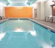 Swimming Pool 4 Candlewood Suites KEARNEY