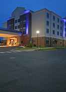 EXTERIOR_BUILDING Holiday Inn Express & Suites CHARLOTTE NORTH, an IHG Hotel