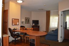 其他 Candlewood Suites AUGUSTA by IHG