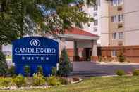 Luar Bangunan Candlewood Suites TOPEKA WEST