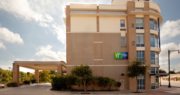 ภายนอกอาคาร Holiday Inn Express & Suites SAN ANTONIO RIVERCENTER AREA, an IHG Hotel