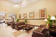 Lobby Holiday Inn & Suites BEAUFORT @ HIGHWAY 21, an IHG Hotel