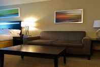 Common Space Holiday Inn Express & Suites MONTGOMERY, an IHG Hotel