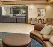 Lobby 3 Candlewood Suites TEXARKANA