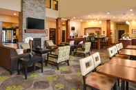 บาร์ คาเฟ่ และเลานจ์ Staybridge Suites MERRILLVILLE, an IHG Hotel