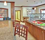 Restaurant 2 Staybridge Suites INDIANAPOLIS-CARMEL, an IHG Hotel