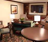 Lobi 5 Staybridge Suites INDIANAPOLIS-CARMEL, an IHG Hotel