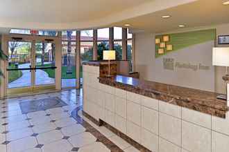 Lobby 4 Holiday Inn SACRAMENTO RANCHO CORDOVA, an IHG Hotel