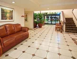 Lobby 2 Holiday Inn SACRAMENTO RANCHO CORDOVA, an IHG Hotel