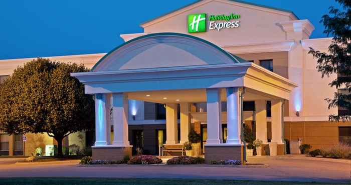 Exterior Holiday Inn Express INDIANAPOLIS AIRPORT, an IHG Hotel