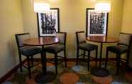 Bar, Kafe, dan Lounge 4 Staybridge Suites LEXINGTON, an IHG Hotel