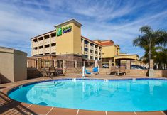 游泳池 7 Holiday Inn Express SAN DIEGO SOUTH-NATIONAL CITY by IHG, an IHG Hotel