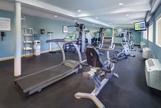健身中心 Holiday Inn Express SAN DIEGO SOUTH-NATIONAL CITY by IHG, an IHG Hotel