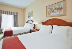 Bedroom 3 Holiday Inn Express & Suites DRUMS-HAZLETON (I-80) by IHG, an IHG Hotel
