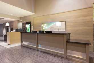 Lobi 4 Holiday Inn TEXARKANA ARKANSAS CONV CTR, an IHG Hotel