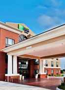 EXTERIOR_BUILDING Holiday Inn Express & Suites Ponca City, an IHG Hotel