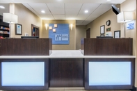 Lobi Holiday Inn Express & Suites ASHLAND, an IHG Hotel