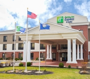 Exterior 7 Holiday Inn Express & Suites ASHLAND, an IHG Hotel