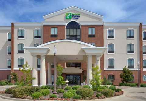 Exterior Holiday Inn Express & Suites ENNIS, an IHG Hotel