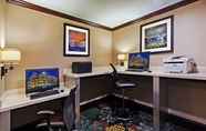 Functional Hall 4 Staybridge Suites TULSA-WOODLAND HILLS, an IHG Hotel