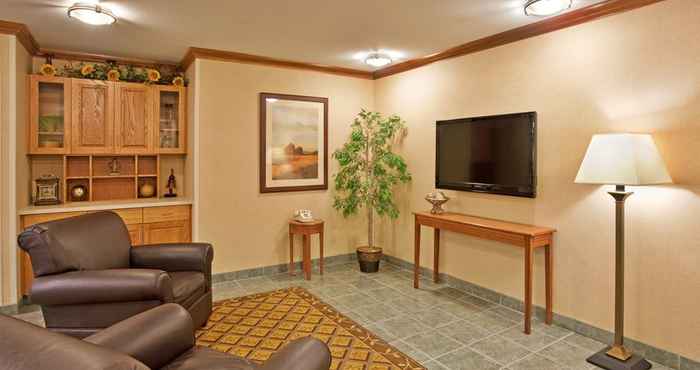 Common Space Candlewood Suites JUNCTION CITY/FT. RILEY