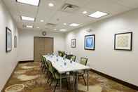 ห้องประชุม Holiday Inn Express & Suites JAMESTOWN, an IHG Hotel