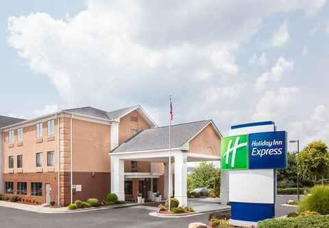 Exterior Holiday Inn Express WINSTON-SALEM, an IHG Hotel