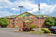 Exterior Holiday Inn Express & Suites MONACA - CENTER TOWNSHIP, an IHG Hotel