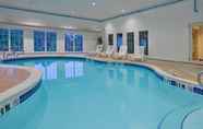 Swimming Pool 2 Holiday Inn Express & Suites MONACA - CENTER TOWNSHIP, an IHG Hotel