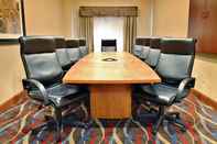 Functional Hall Holiday Inn Express & Suites MONACA - CENTER TOWNSHIP, an IHG Hotel